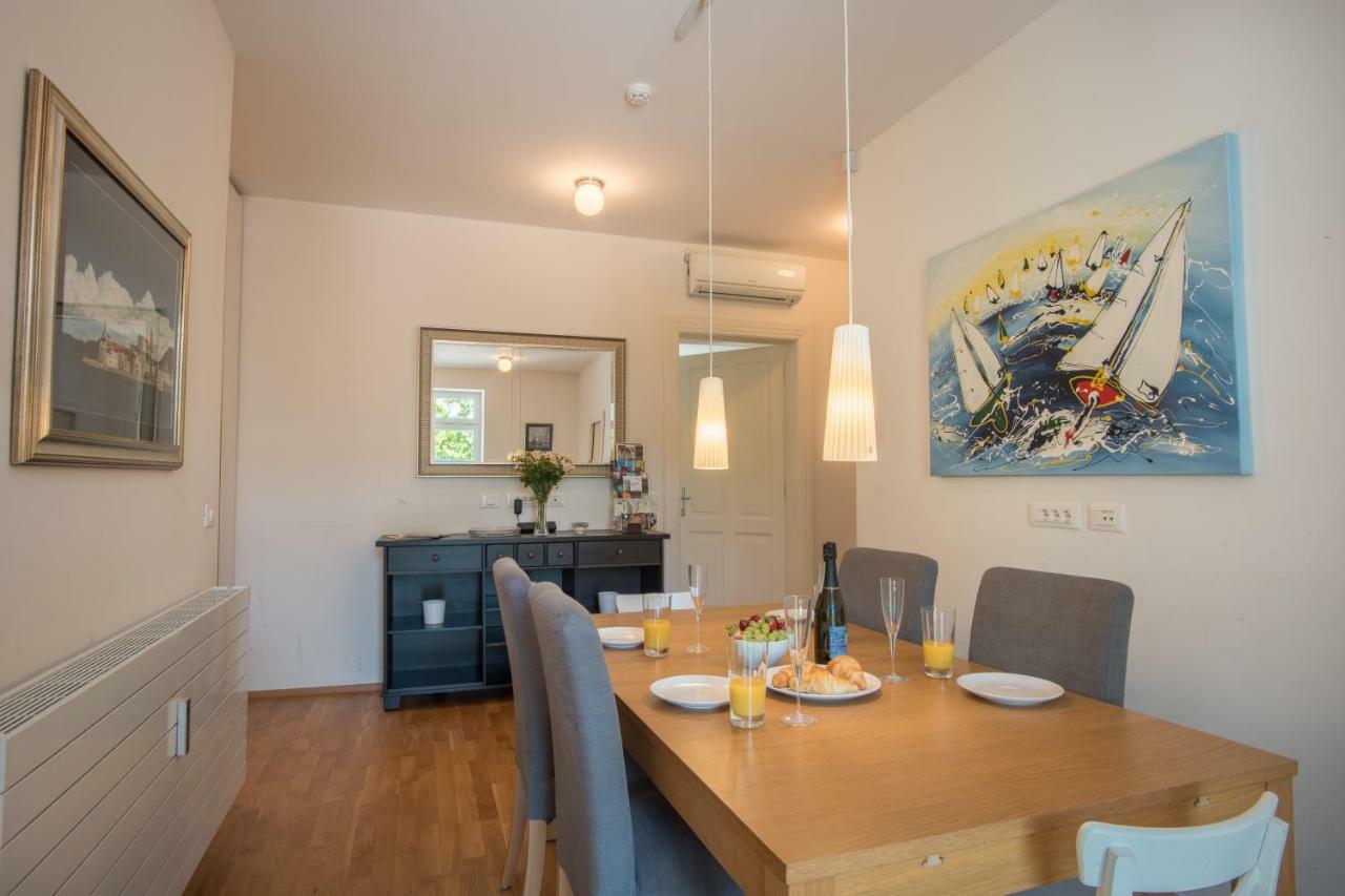 Luxury Central Apartment Любляна Екстер'єр фото