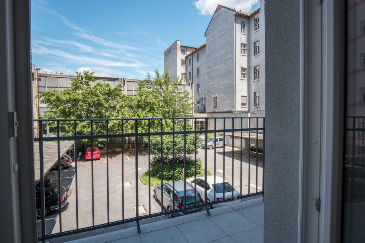 Luxury Central Apartment Любляна Екстер'єр фото